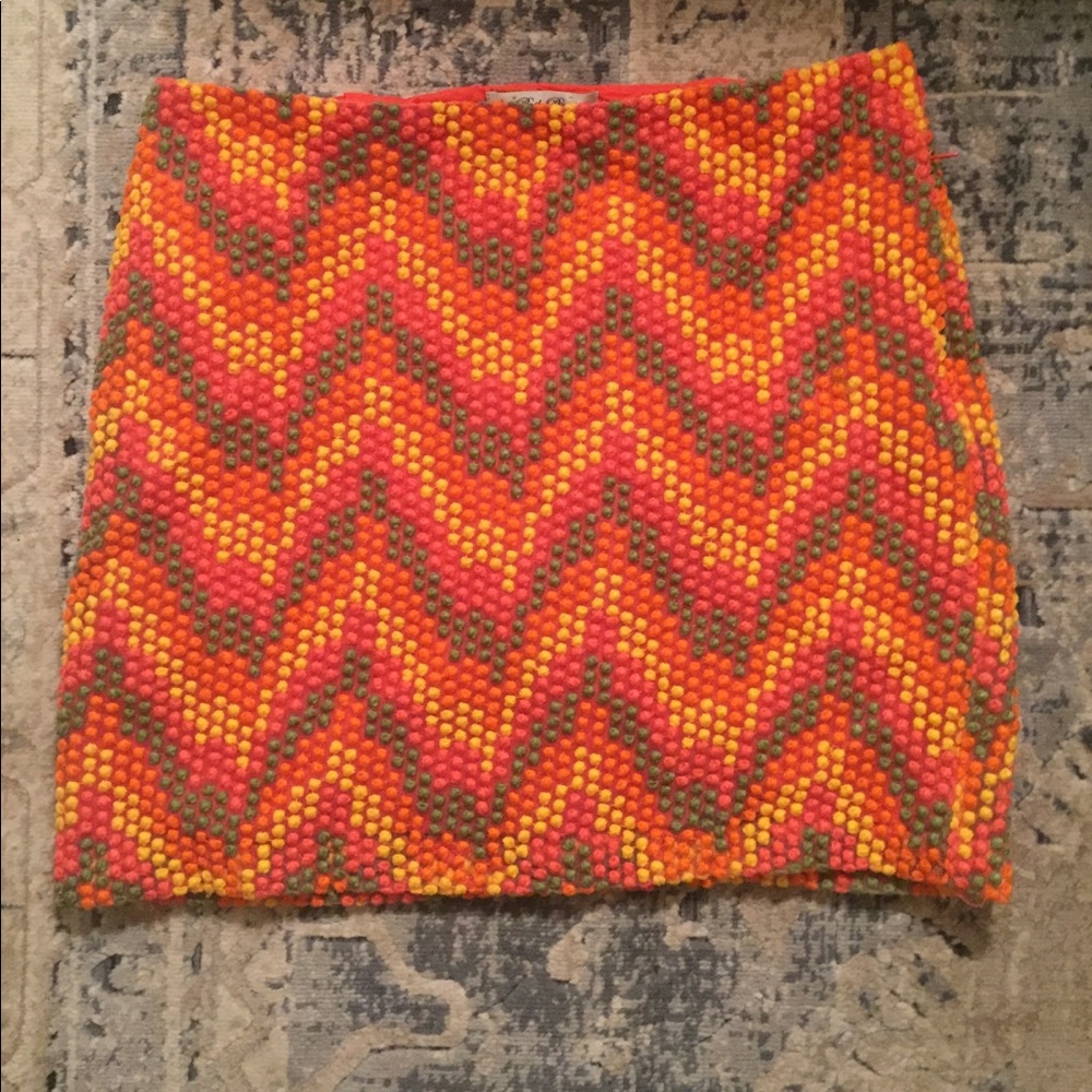 Beth Bowlet Textured Mini Skirt